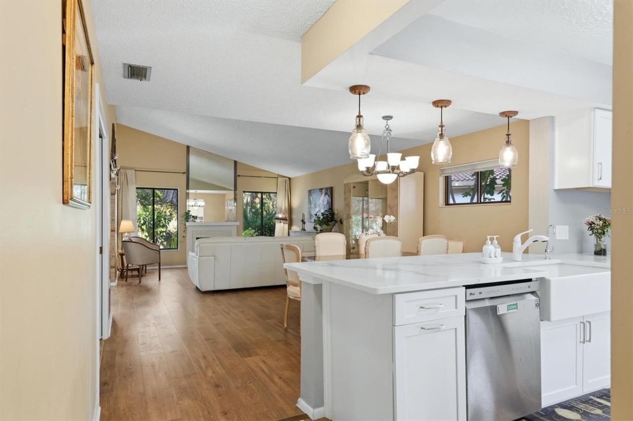 6421 Sun Eagle Lane, Bradenton, FL 34210 Photo
