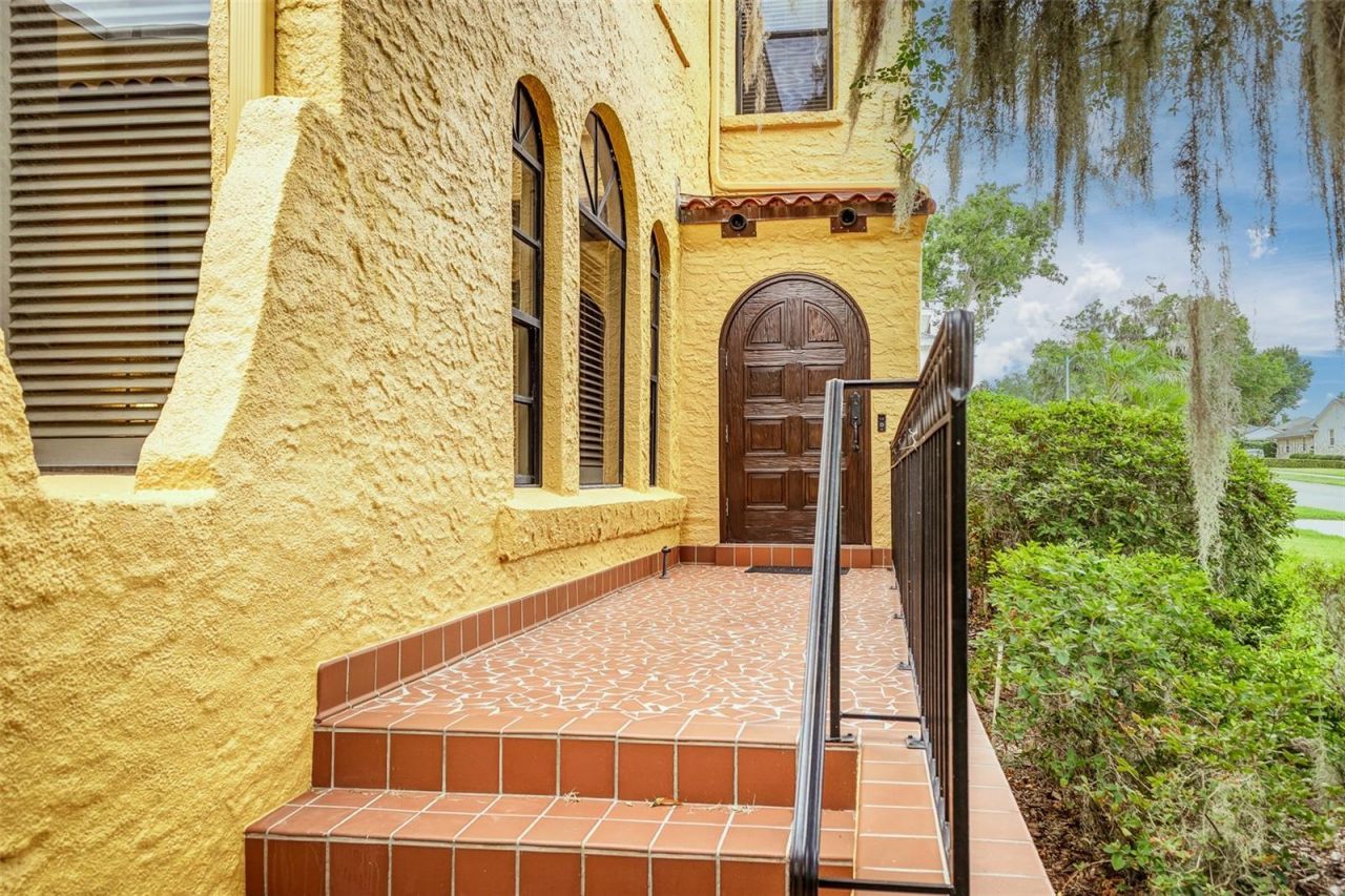 327 Miramar Road, Lakeland, FL 33803 Photo