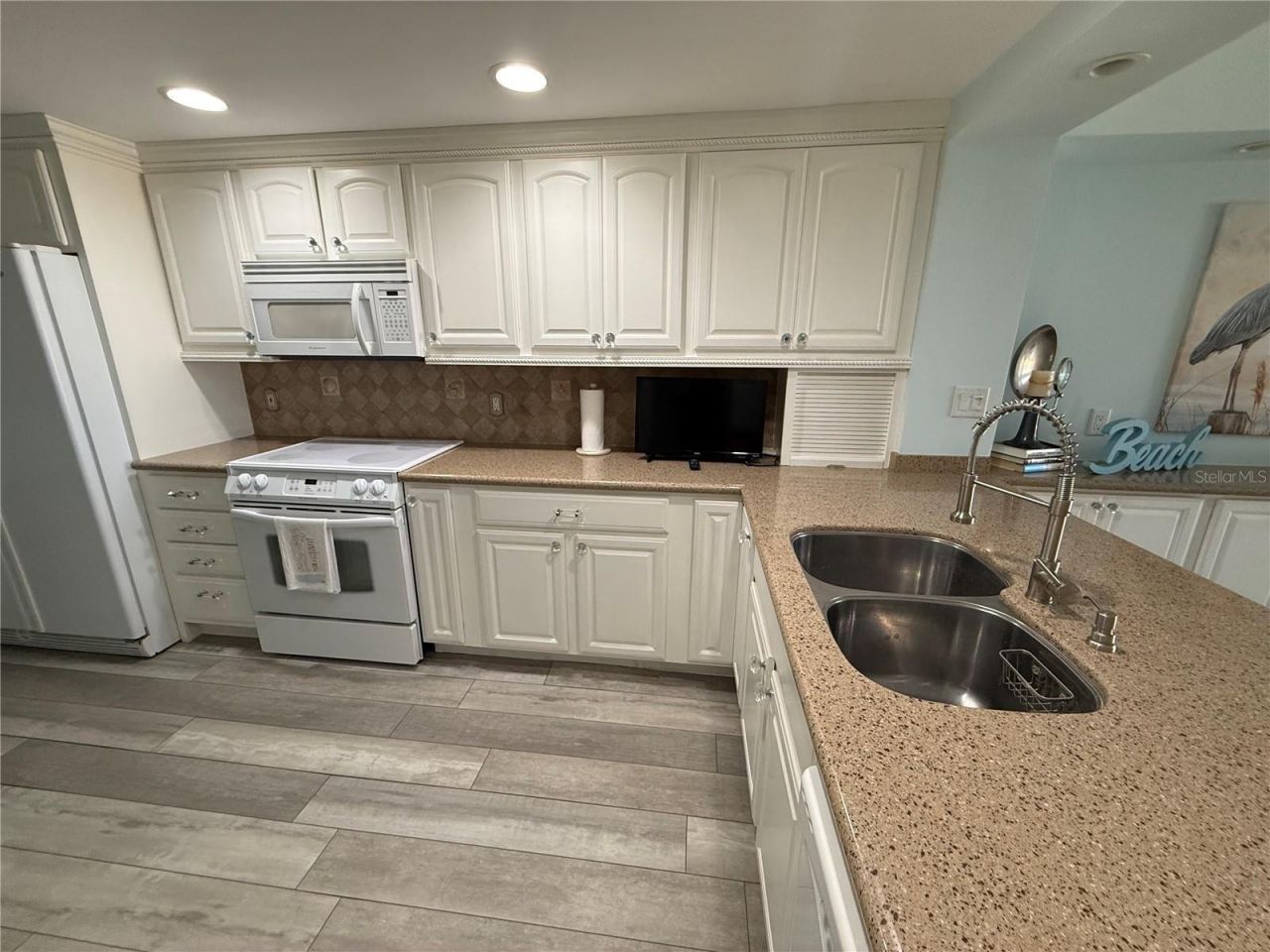 19700 Gulf Boulevard , Unit 202, Indian Shores, FL 33785 Photo