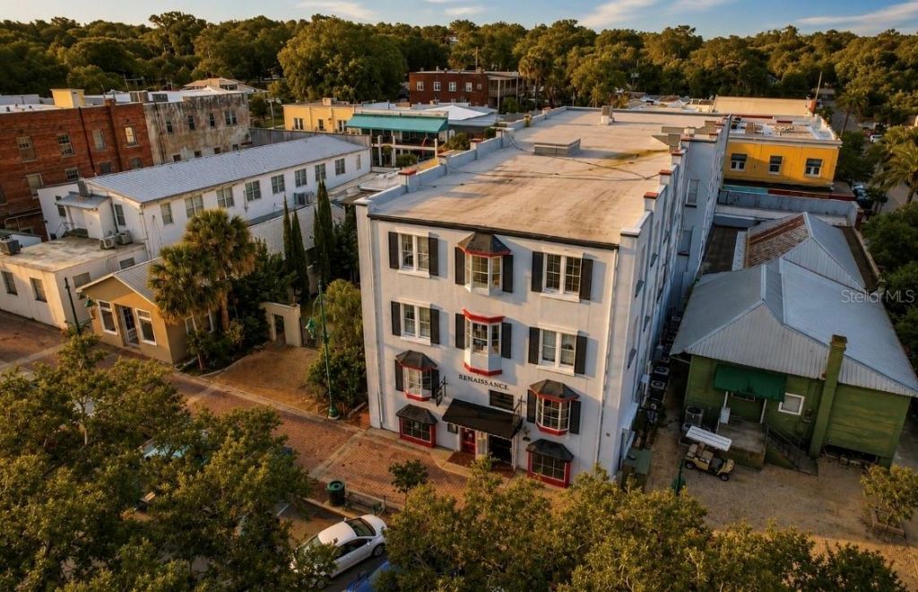 411 N Donnelly St, Mount Dora, FL 32757 Photo