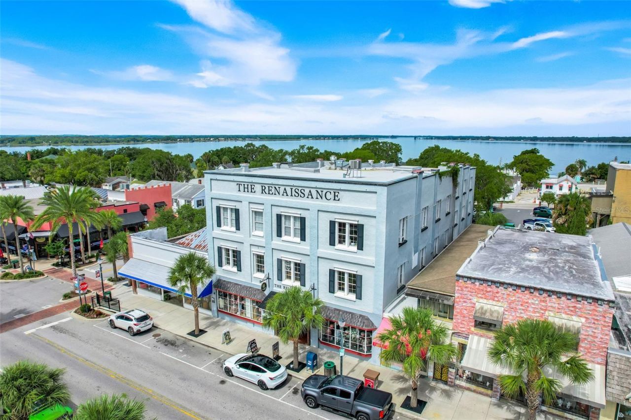 411 N Donnelly St, Mount Dora, FL 32757 Photo