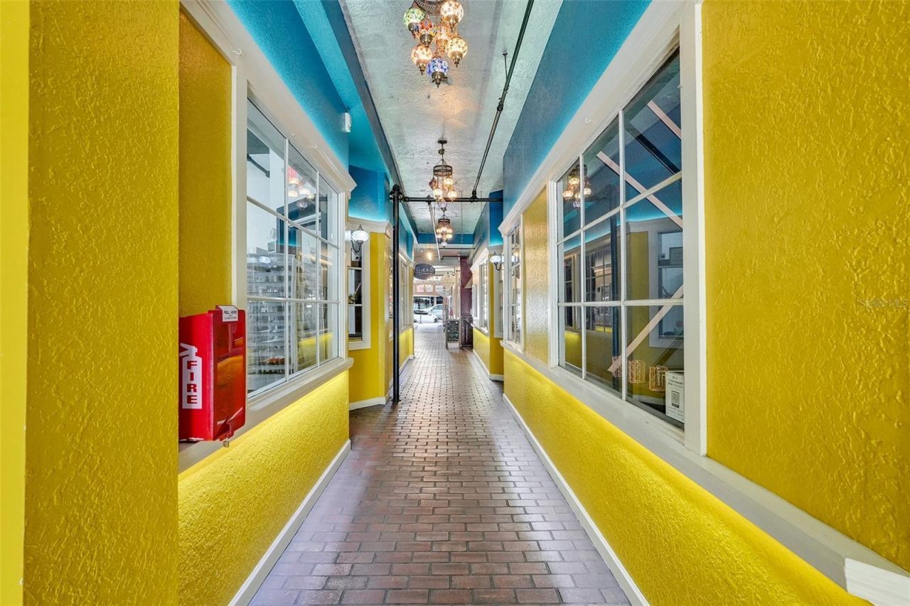 411 N Donnelly St, Mount Dora, FL 32757 Photo