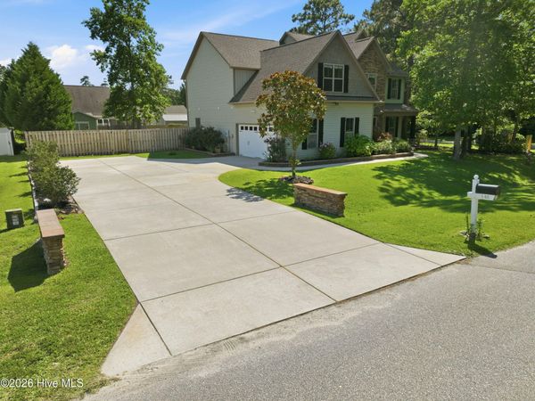 148 Majestic Oaks Drive, Hampstead, NC 28443