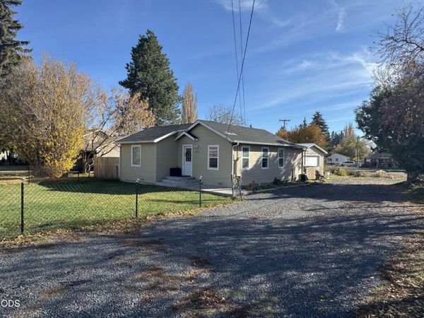 4710 Hilyard Avenue, Klamath Falls, OR 97603