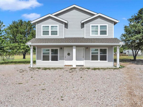 1220 Nora LN, Kingsland, TX 78639