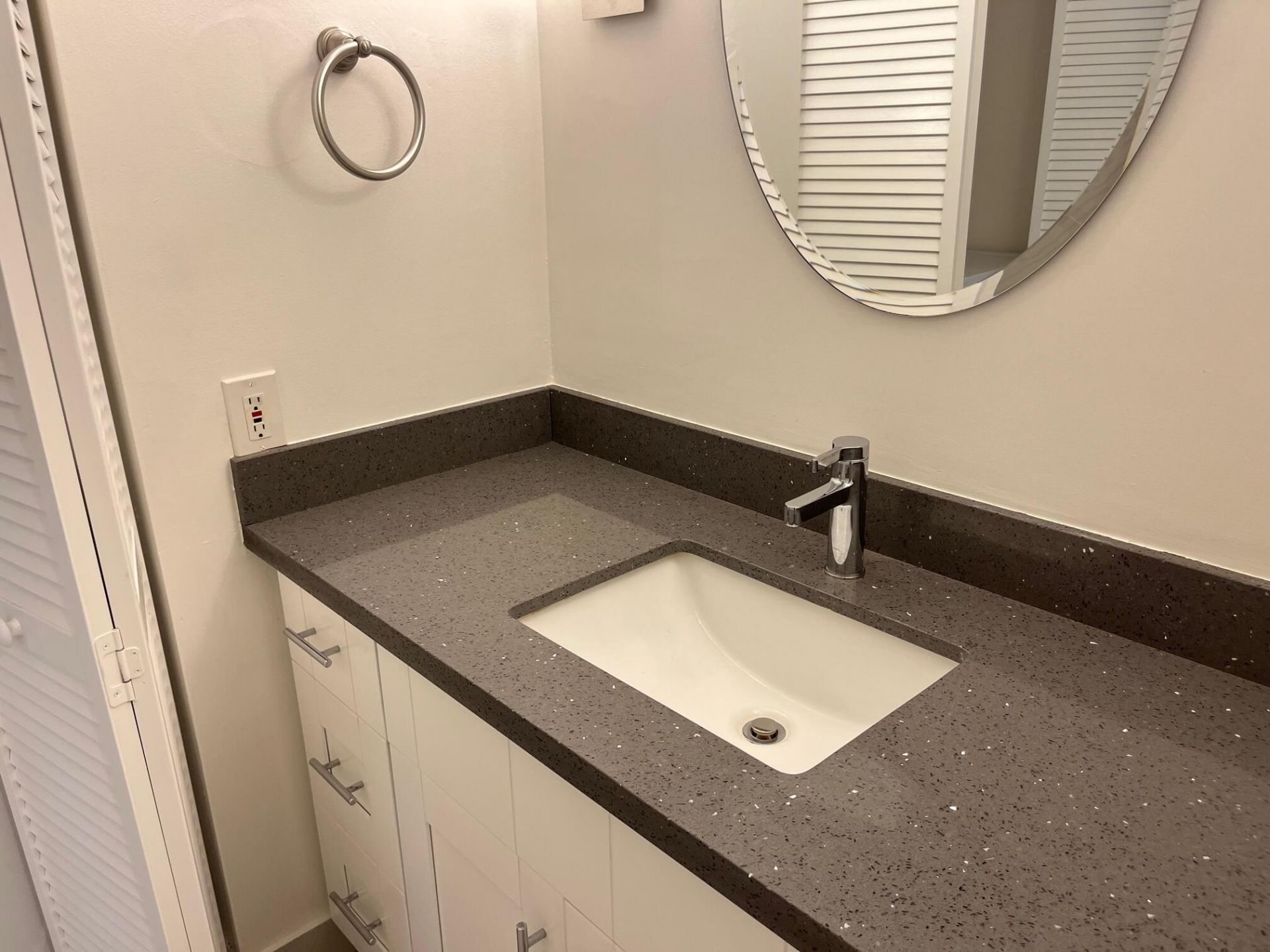 160 Yacht Club Way, Unit 209, Hypoluxo, FL 33462 Photo