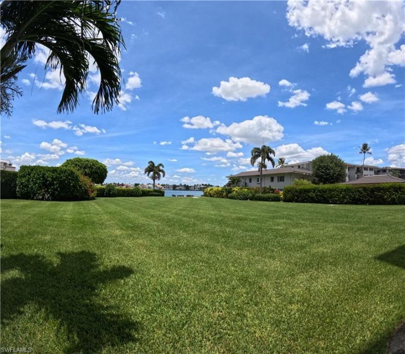 3420 Gulf Shore Blvd N, Unit 43, Naples, FL 34103 Photo