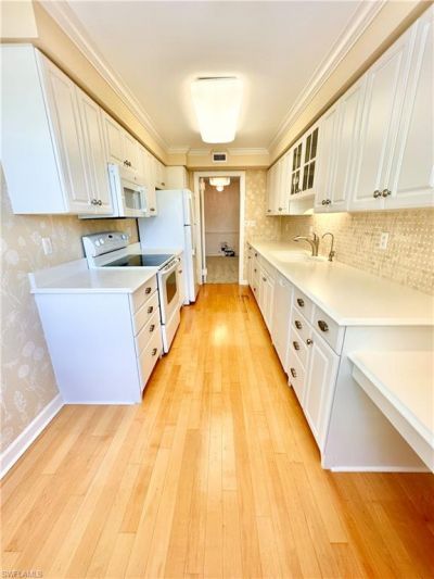 3420 Gulf Shore Blvd N, Unit 43, Naples, FL 34103 Photo