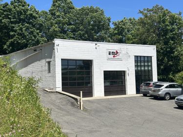 581 N State Road, Unit 6, Briarcliff Manor, NY 10510