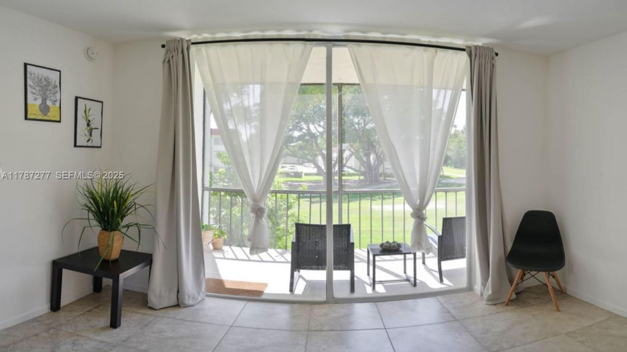 8901 Hollybrook , Unit 206, Hollywood, FL 33025 Photo