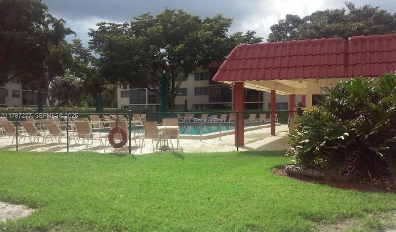 8901 Hollybrook , Unit 206, Hollywood, FL 33025 Photo