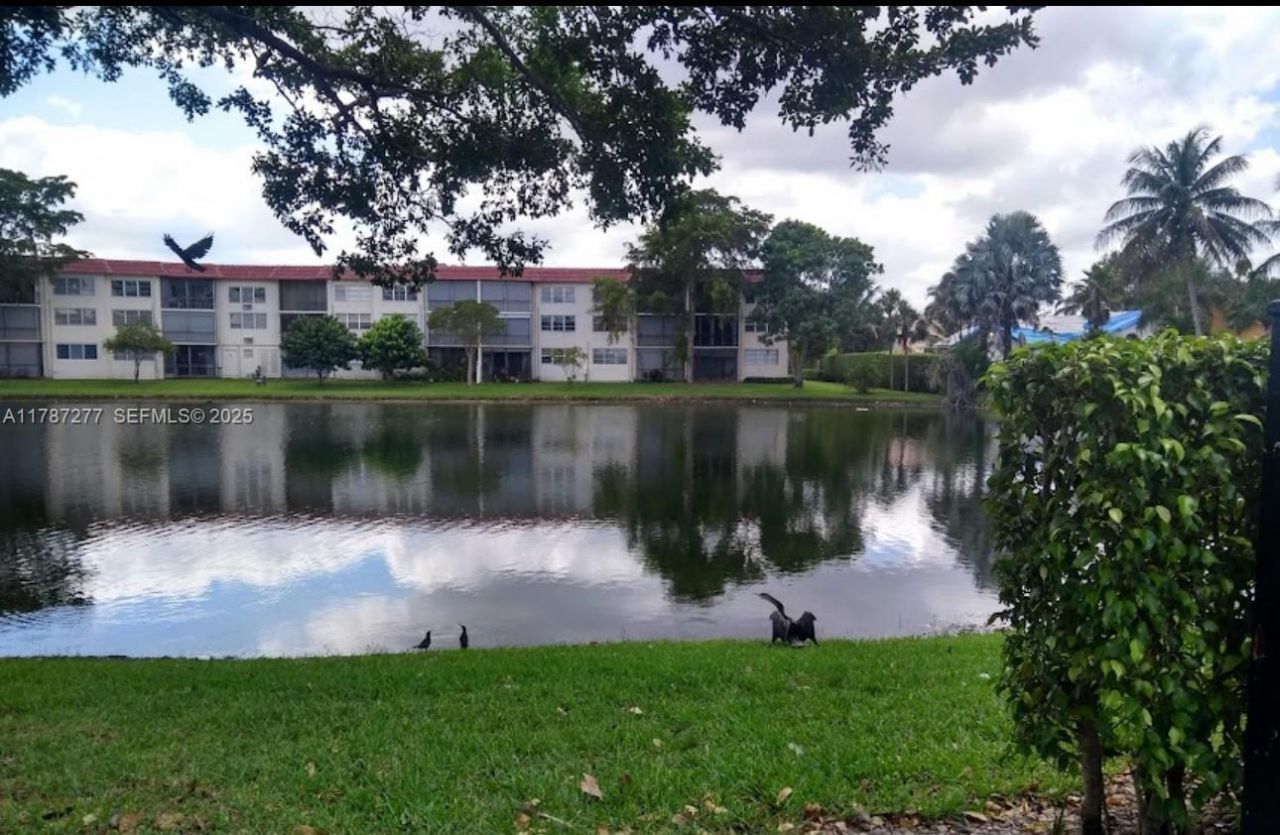 8901 Hollybrook , Unit 206, Hollywood, FL 33025 Photo