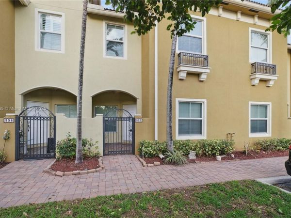 2851 W Prospect Rd , Unit 307, Tamarac, FL 33309