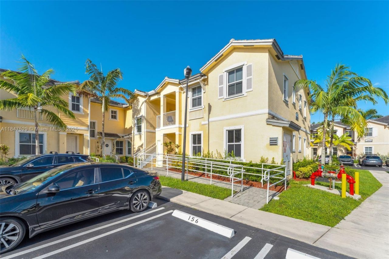 134 SE 28th Ter , Unit 10, Homestead, FL 33033 Photo