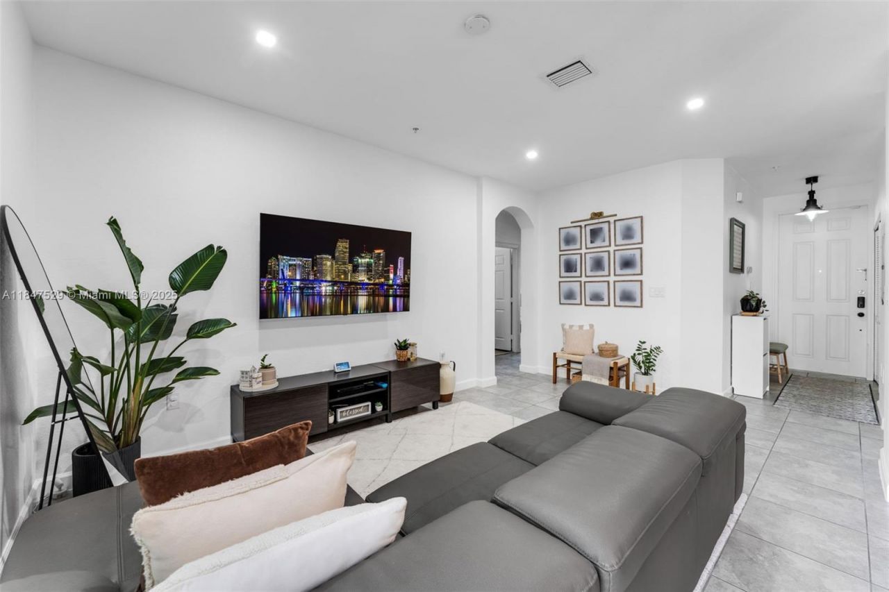134 SE 28th Ter , Unit 10, Homestead, FL 33033 Photo