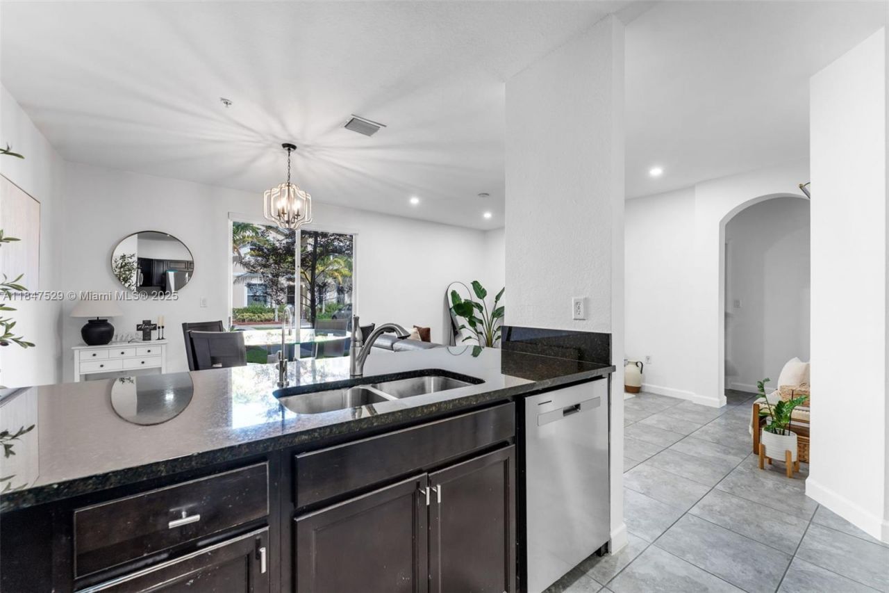 134 SE 28th Ter , Unit 10, Homestead, FL 33033 Photo