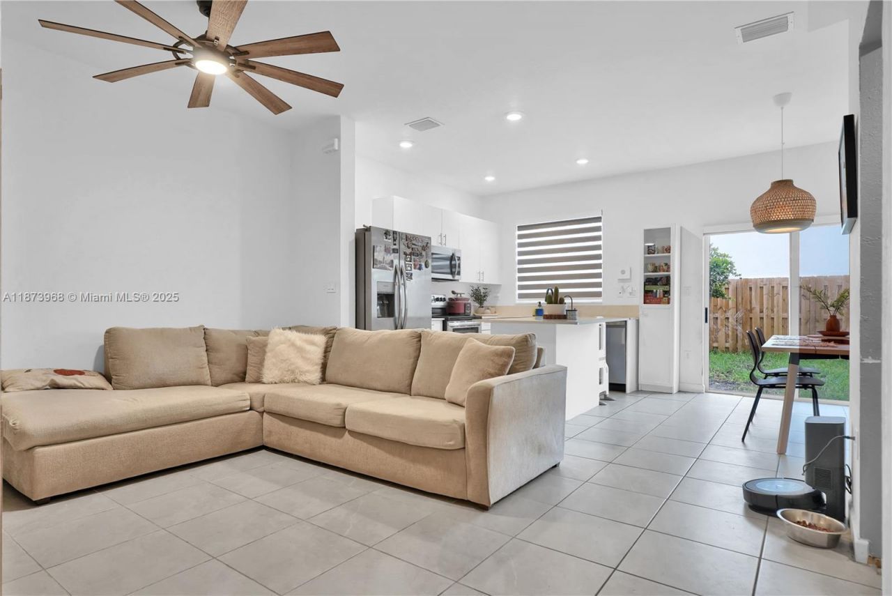 16312 SW 291st St , Homestead, FL 33033 Photo