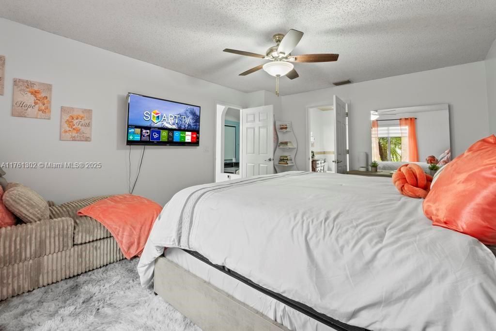 155 Kings Way , Royal Palm Beach, FL 33411 Photo