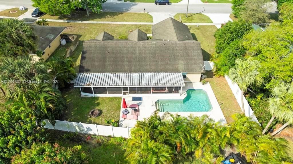 155 Kings Way , Royal Palm Beach, FL 33411 Photo