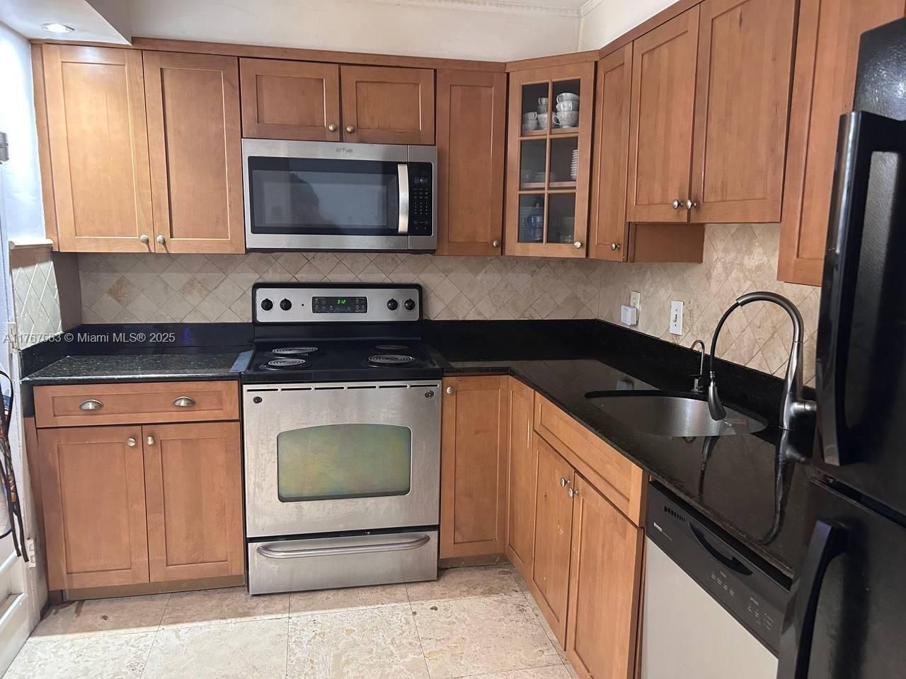 400 Kings Point Dr , Unit 209, Sunny Isles Beach, FL 33160 Photo