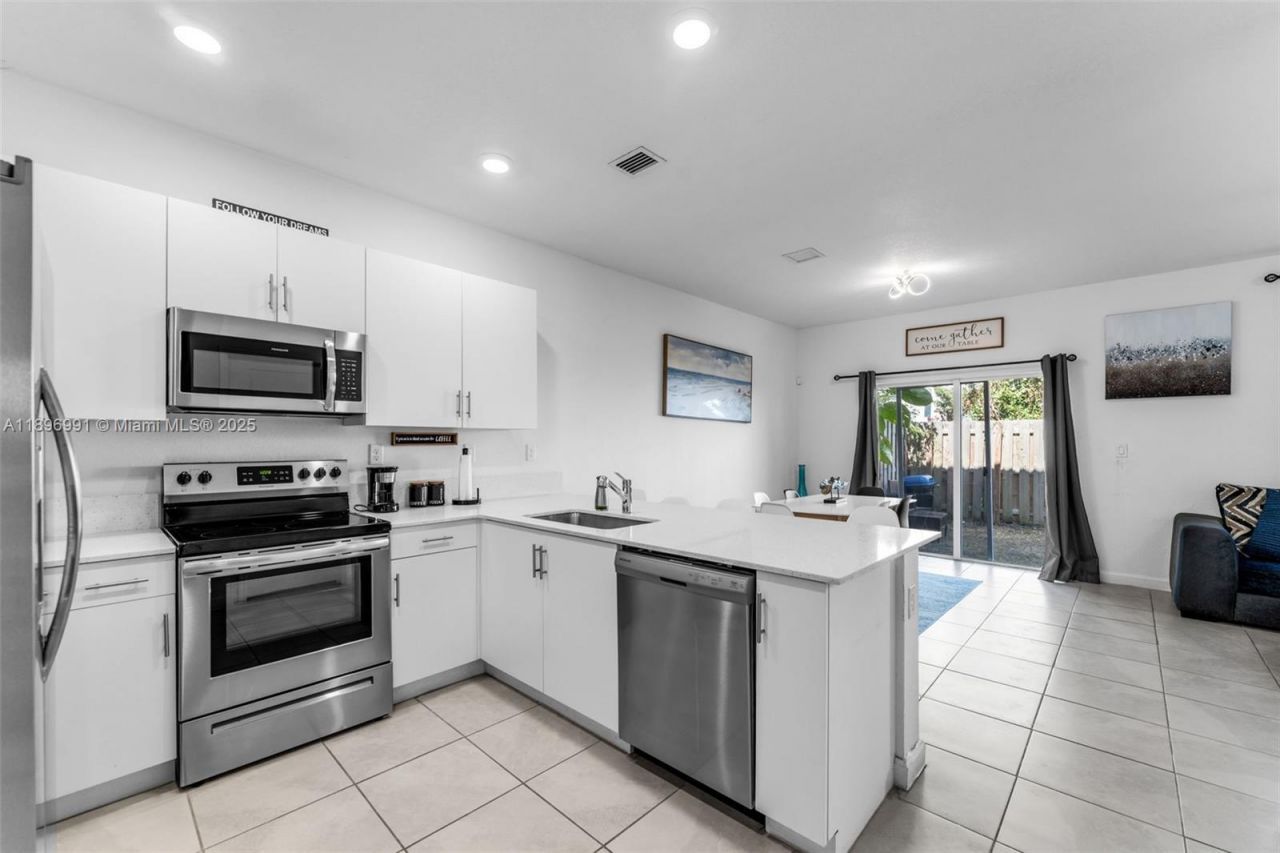 2659 SE 11th St , Homestead, FL 33035 Photo