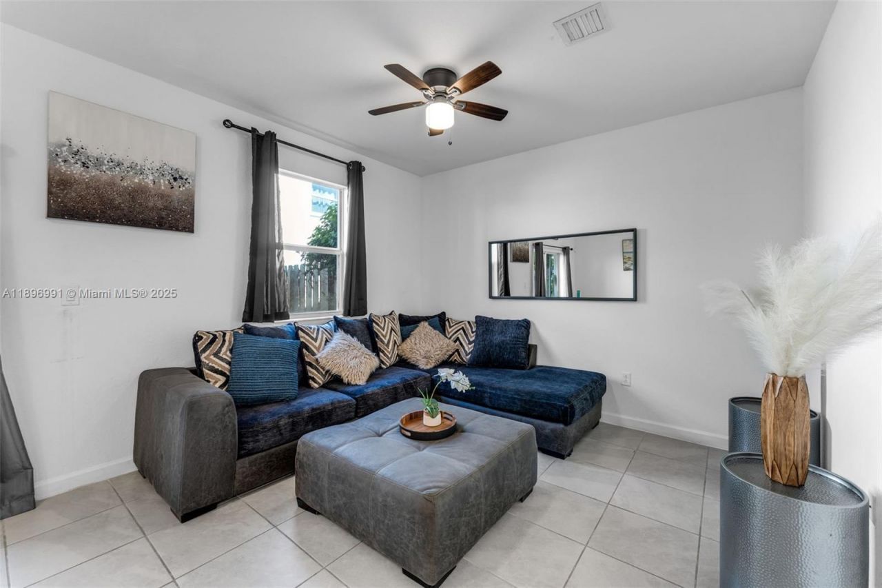 2659 SE 11th St , Homestead, FL 33035 Photo