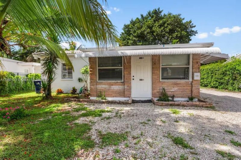 402 NW 102nd St , Miami, FL 33150 Photo