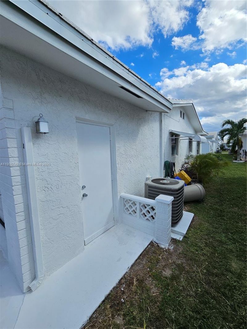 2300 SW 19th Ave , Boynton Beach, FL 33426 Photo