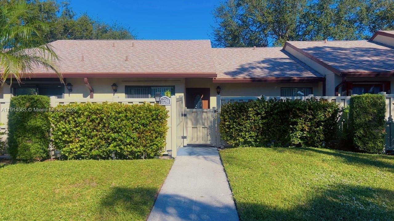 1025 Green Pine Blvd , Unit B, West Palm Beach, FL 33409 Photo