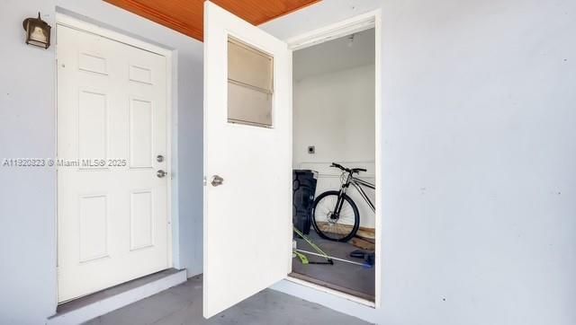 1041 NW 24th Ter , Fort Lauderdale, FL 33311 Photo