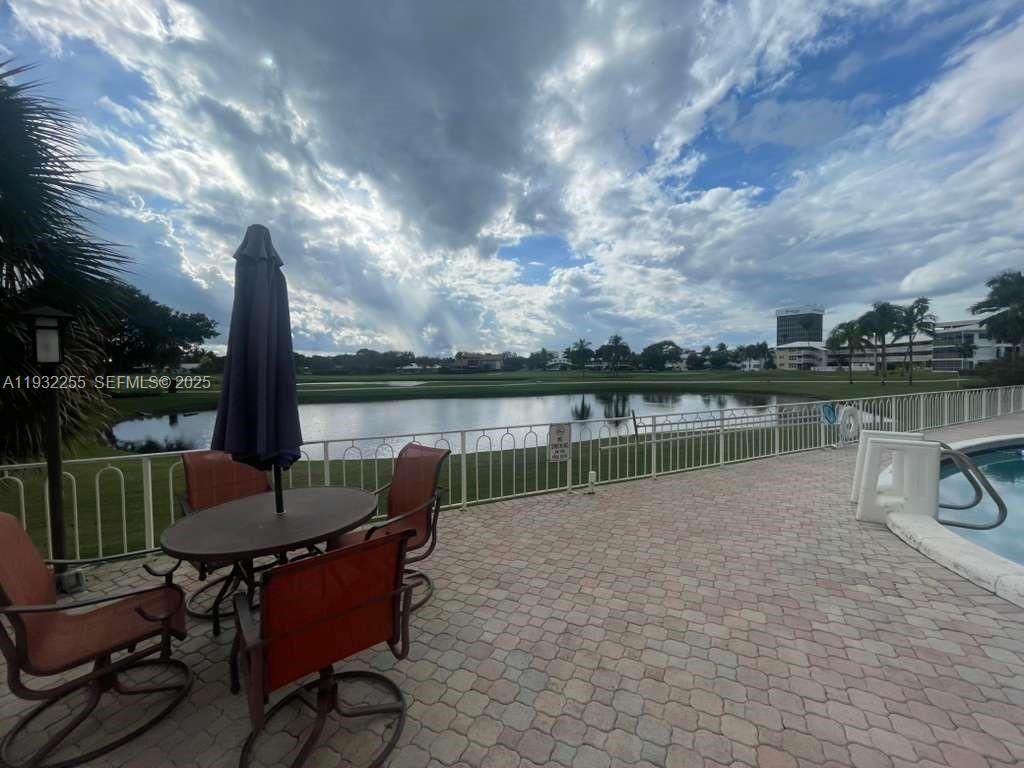 2500 NE 48th Ln , Unit 301, Fort Lauderdale, FL 33308 Photo
