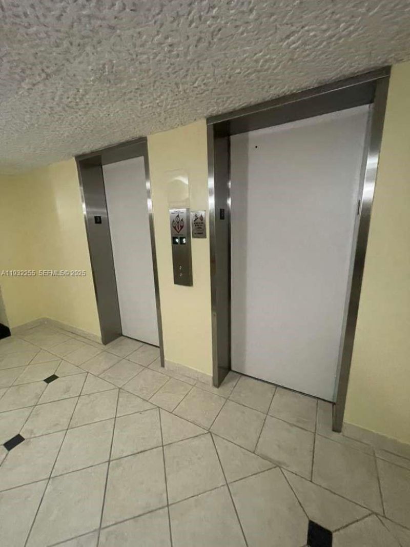 2500 NE 48th Ln , Unit 301, Fort Lauderdale, FL 33308 Photo