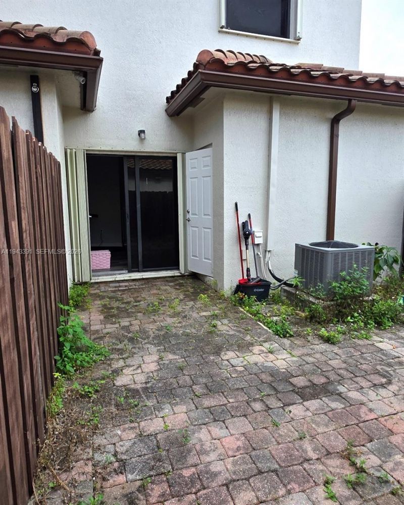 3203 SE 7th St , Homestead, FL 33033 Photo
