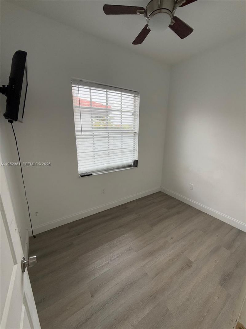 12202 SW 216th St , Miami, FL 33170 Photo