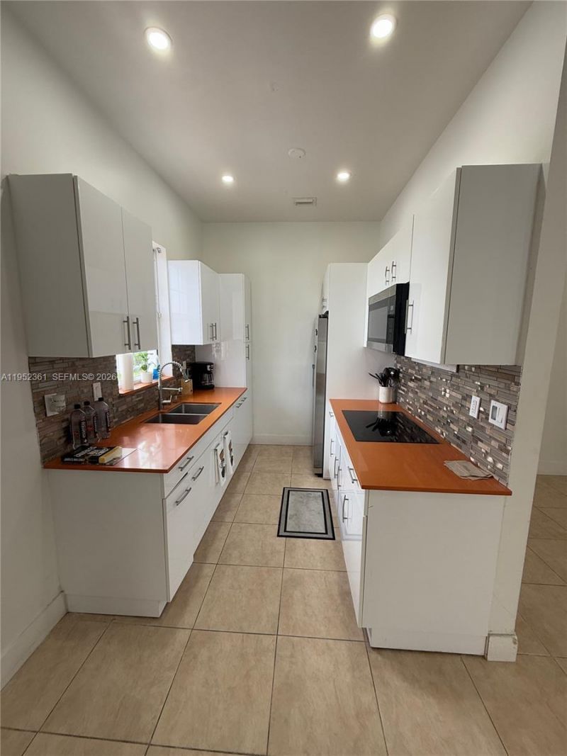 12202 SW 216th St , Miami, FL 33170 Photo