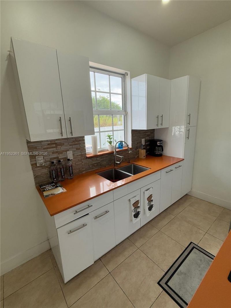 12202 SW 216th St , Miami, FL 33170 Photo