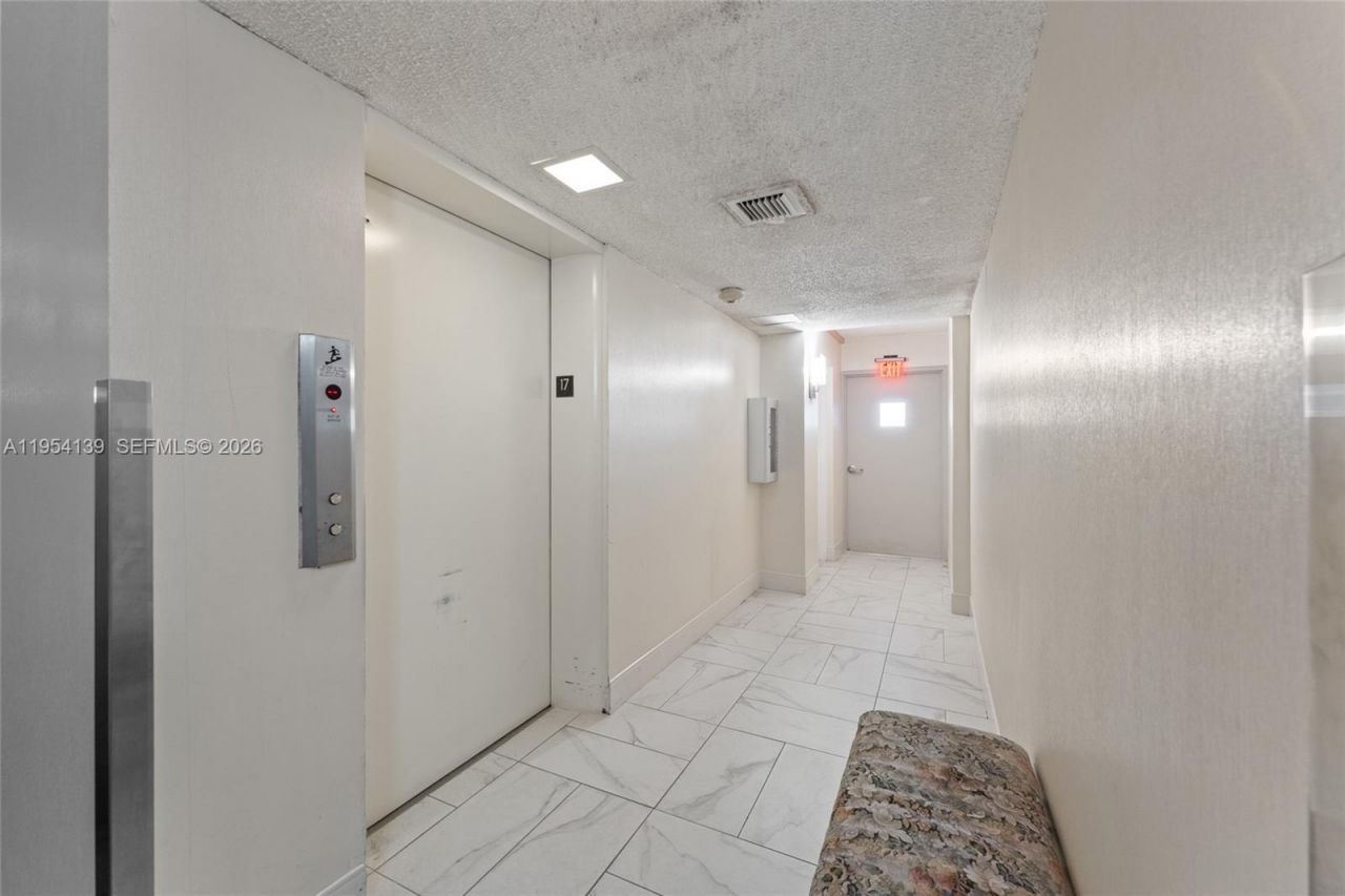 18061 Biscayne Blvd , Unit 1701, Aventura, FL 33160 Photo