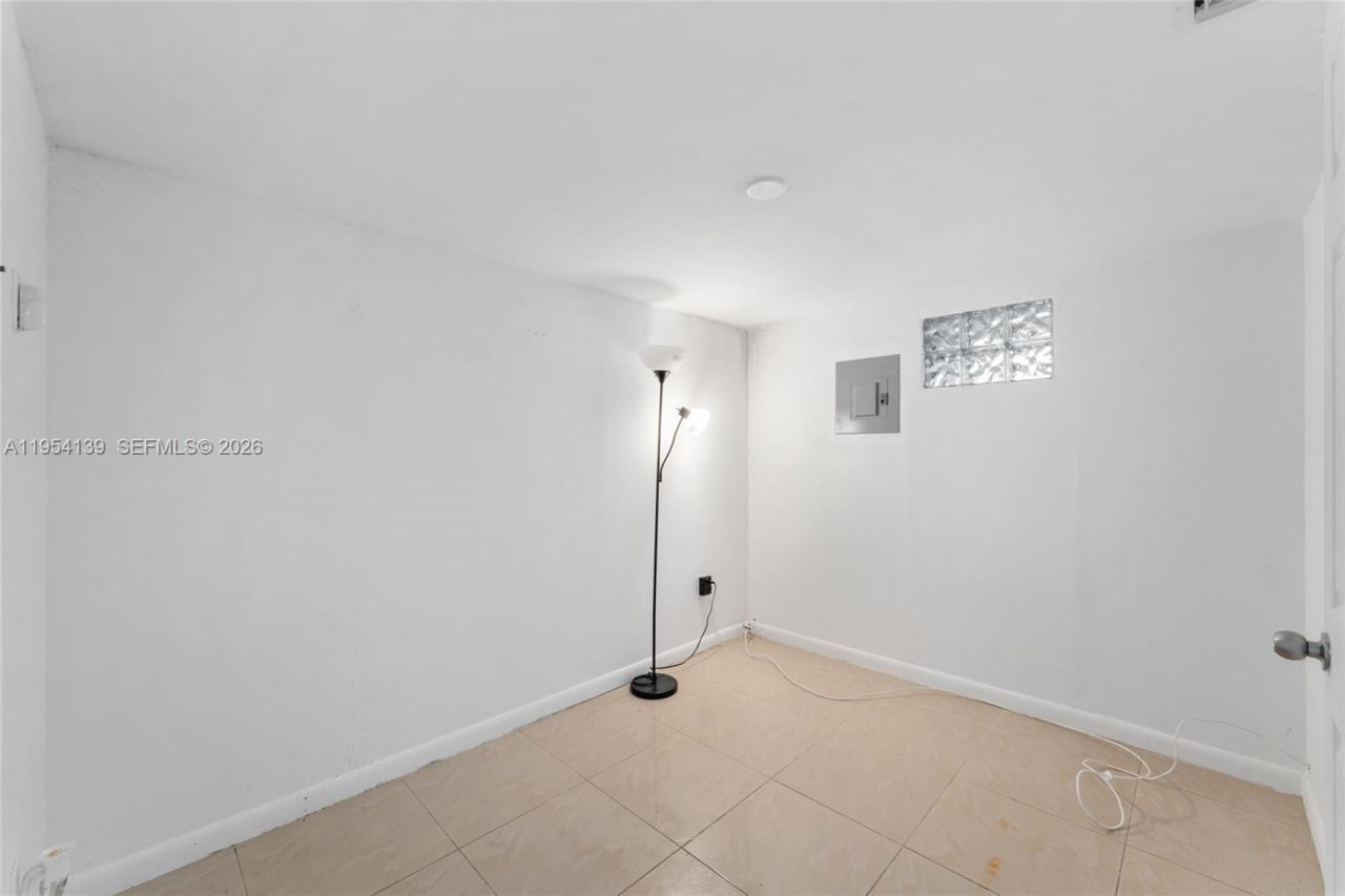 18061 Biscayne Blvd , Unit 1701, Aventura, FL 33160 Photo