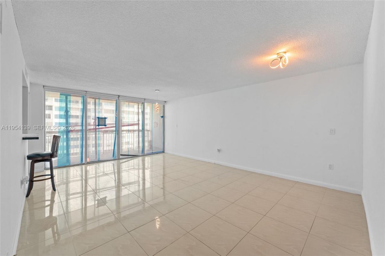 18061 Biscayne Blvd , Unit 1701, Aventura, FL 33160 Photo