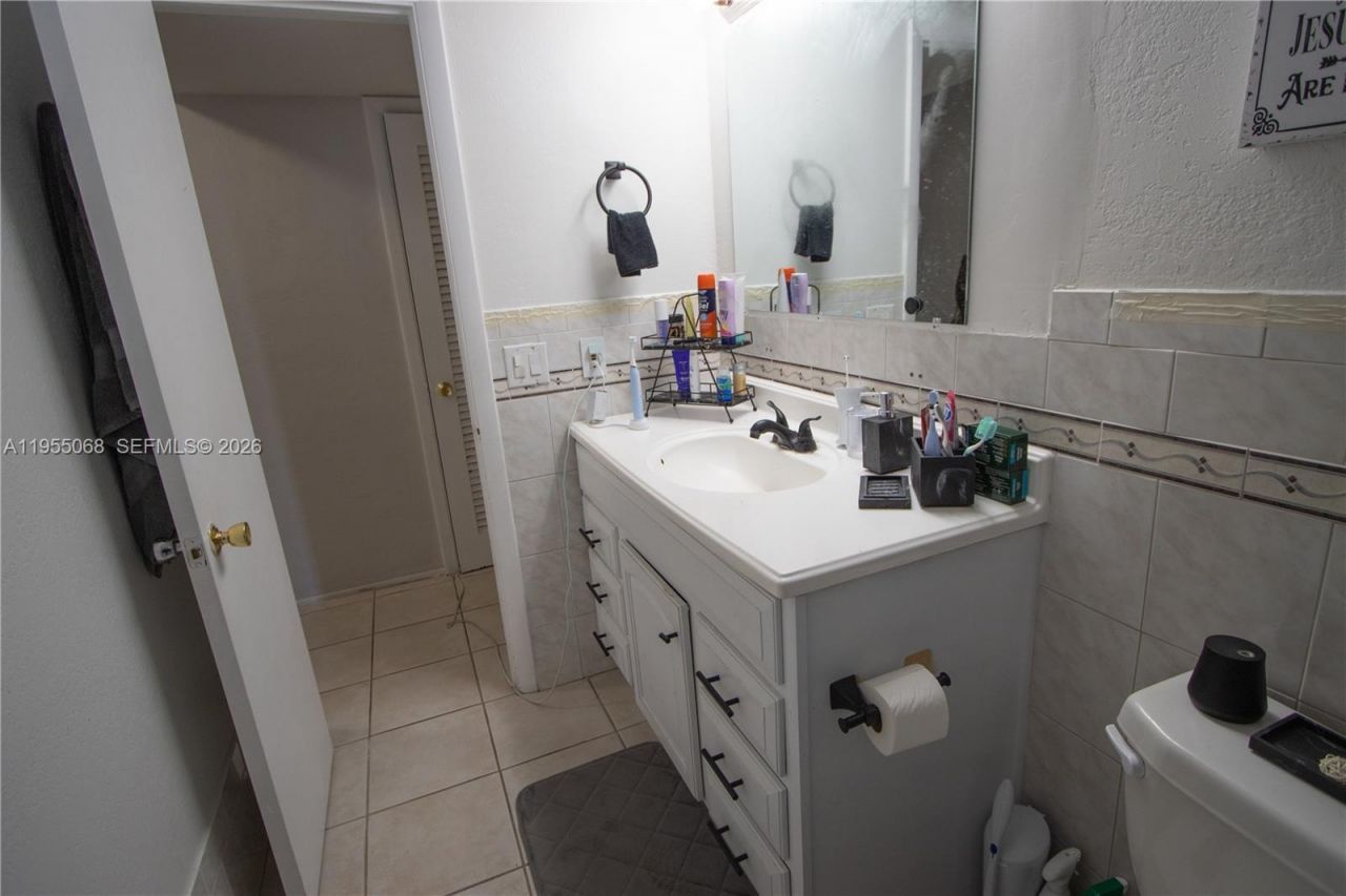20490 NW 7th Ave , Unit 15, Miami Gardens, FL 33169 Photo
