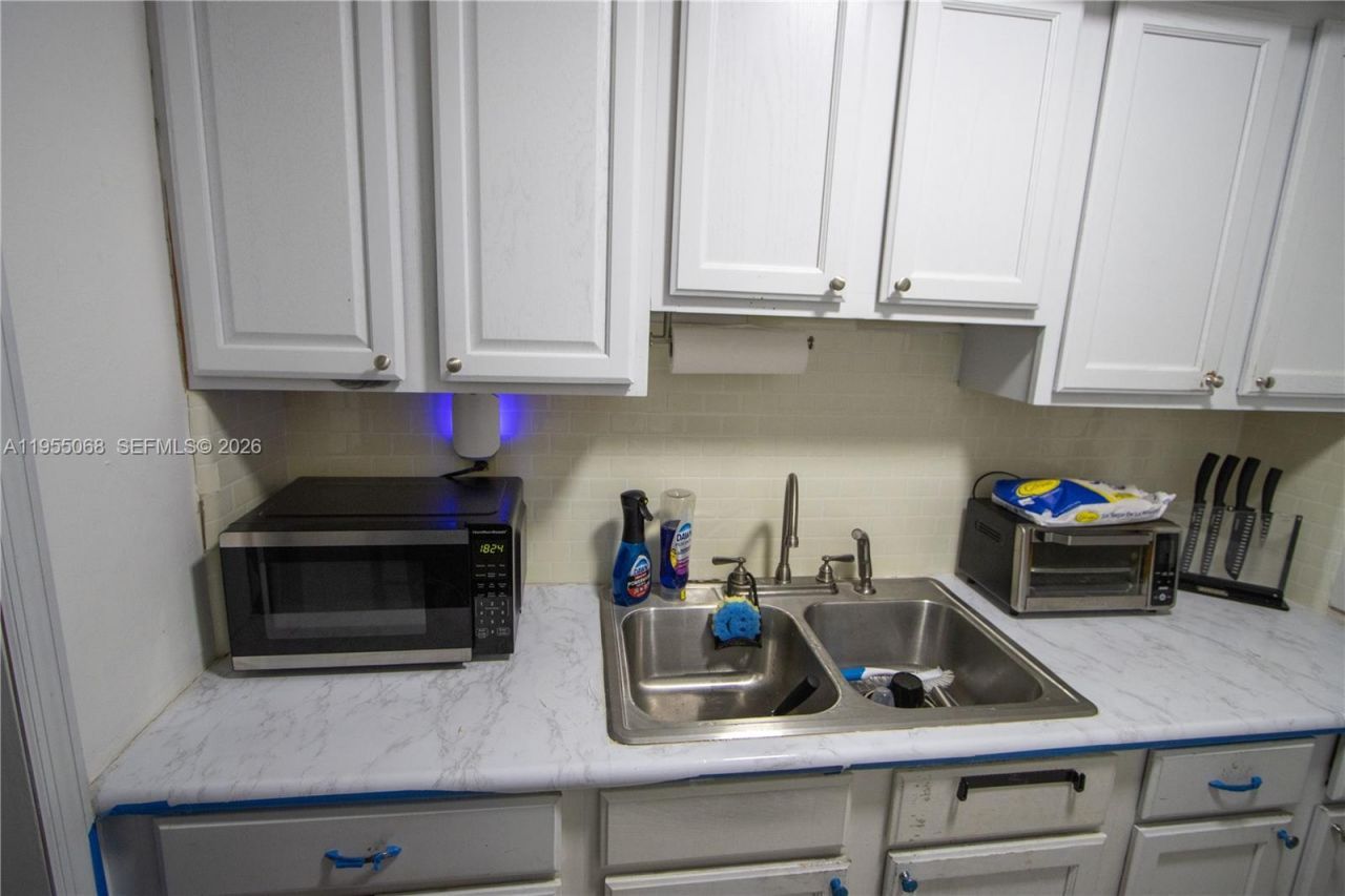 20490 NW 7th Ave , Unit 15, Miami Gardens, FL 33169 Photo