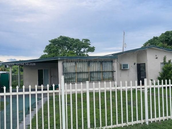 631 Jann Ave , Opa-Locka, FL 33054