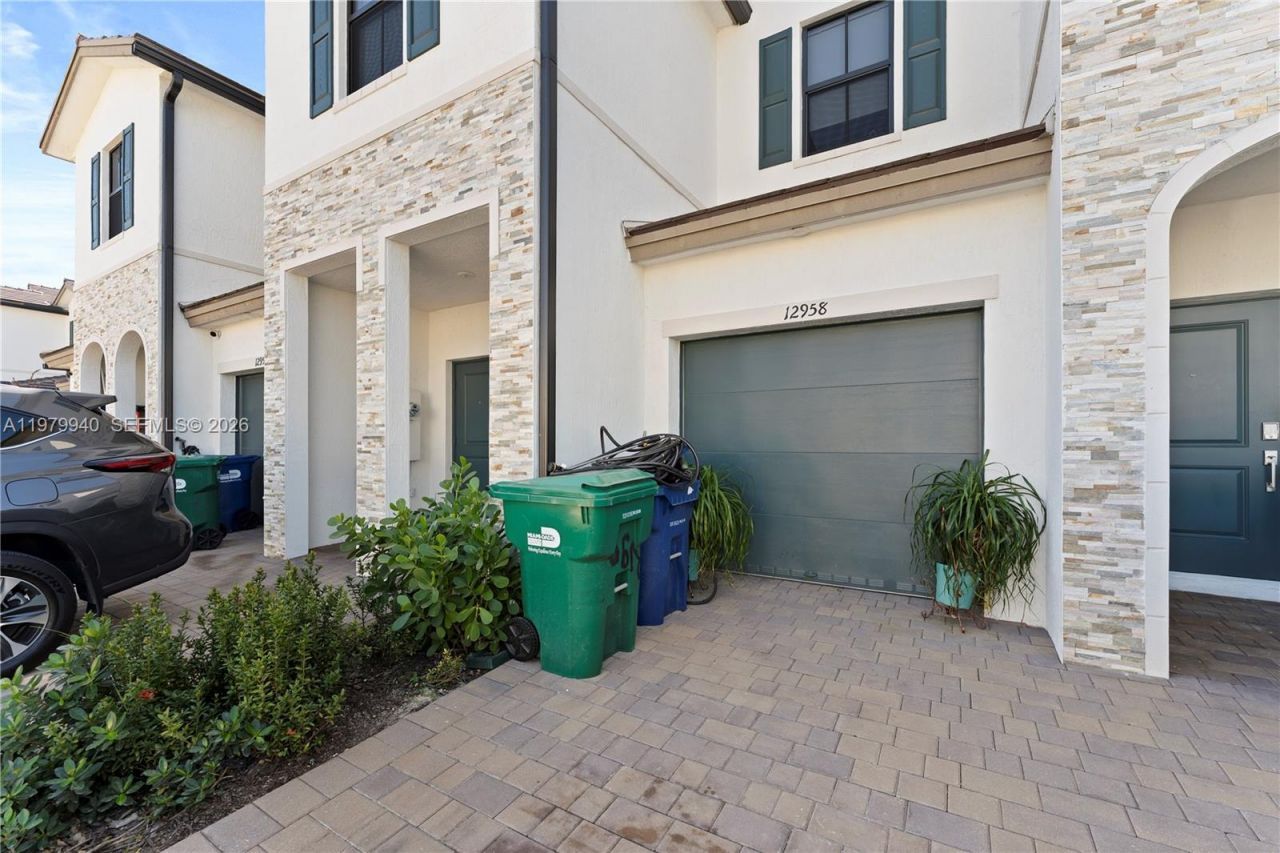 12958 SW 231st St , Miami, FL 33170 Photo