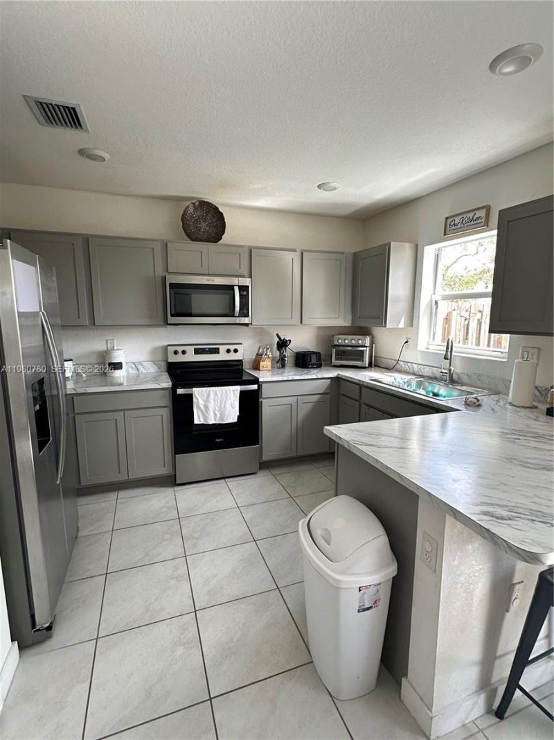 497 NE 4th St , Florida City, FL 33034 Photo