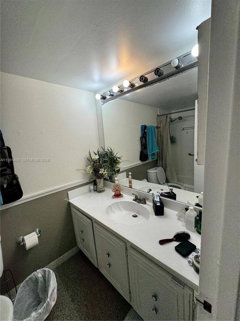 701 Three Islands Blvd , Unit 103, Hallandale Beach, FL 33009 Photo