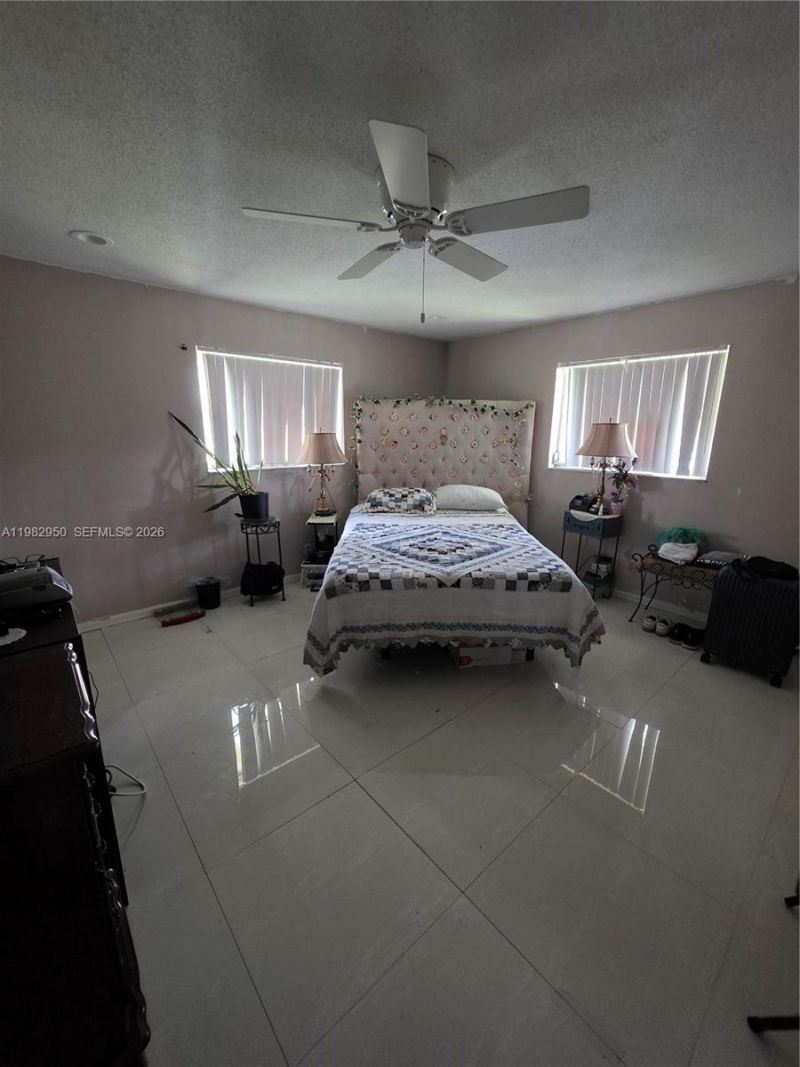 5415 NW 49th Ter , Tamarac, FL 33319 Photo
