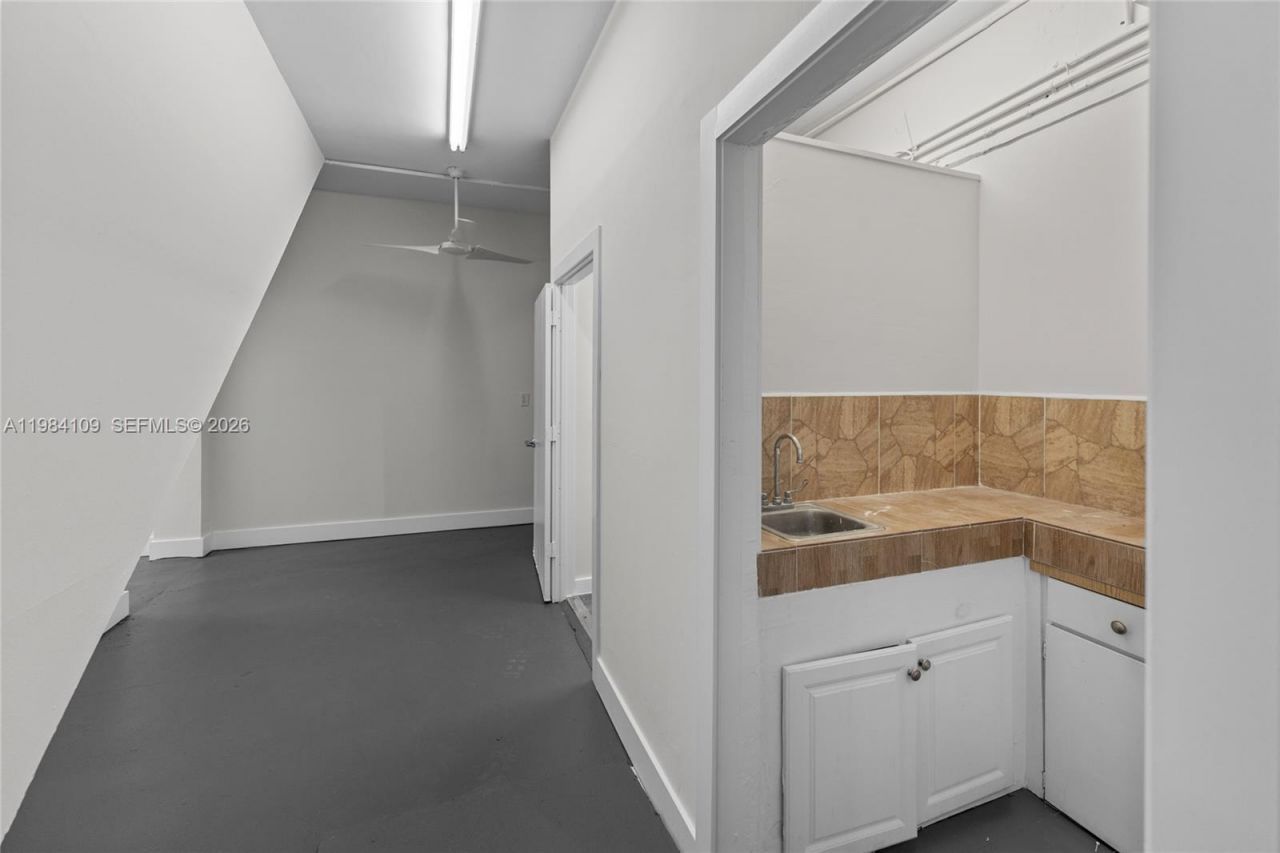 5810 W Flagler St , Unit 5810, Miami, FL 33144 Photo
