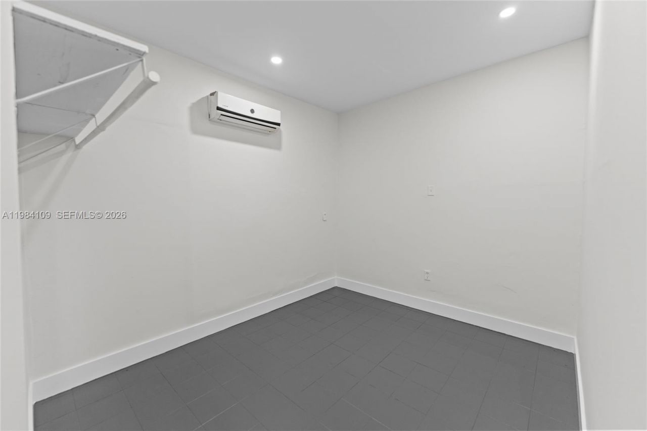 5810 W Flagler St , Unit 5810, Miami, FL 33144 Photo