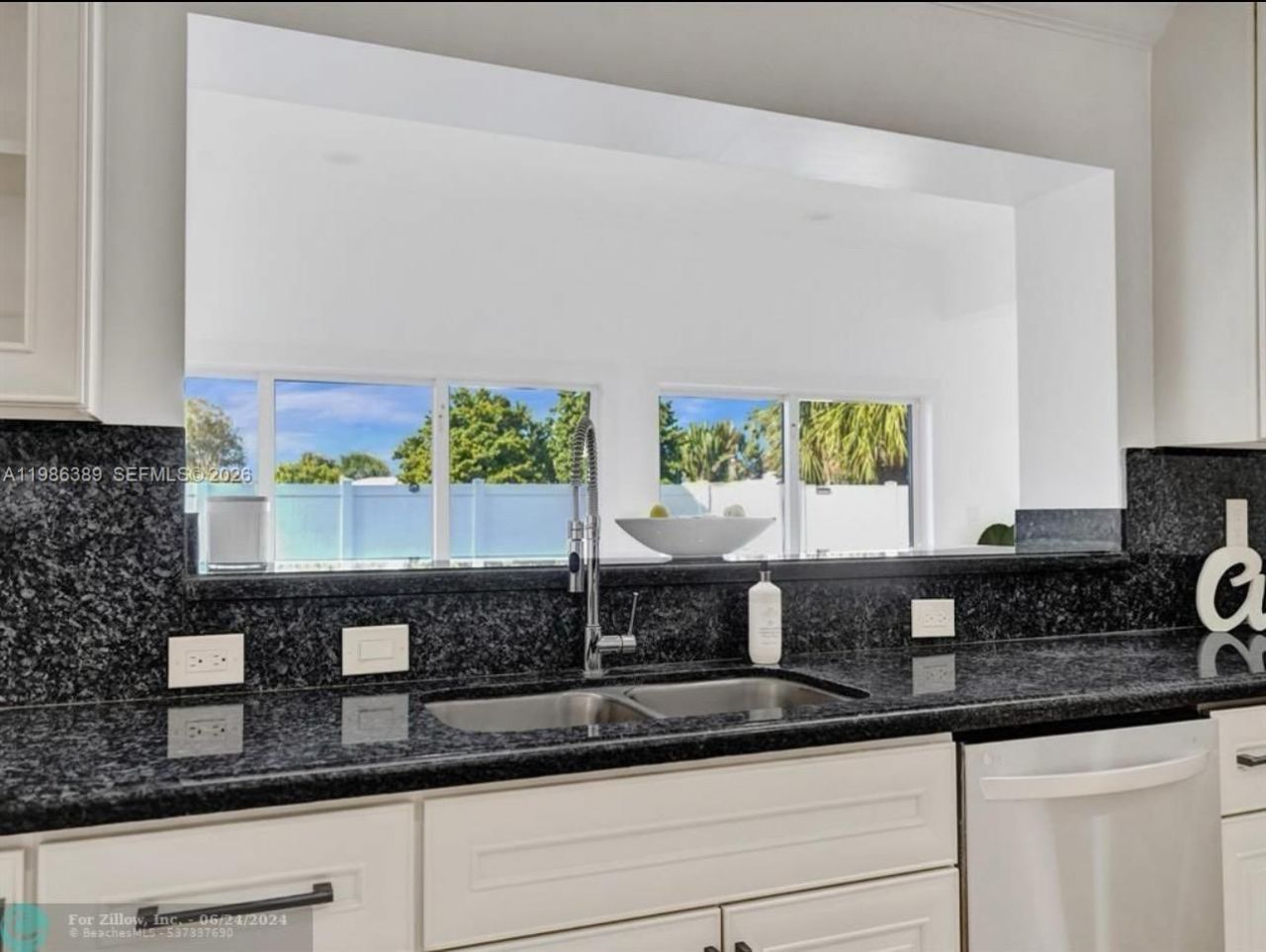 2319 NE 35th Dr , Fort Lauderdale, FL 33308 Photo