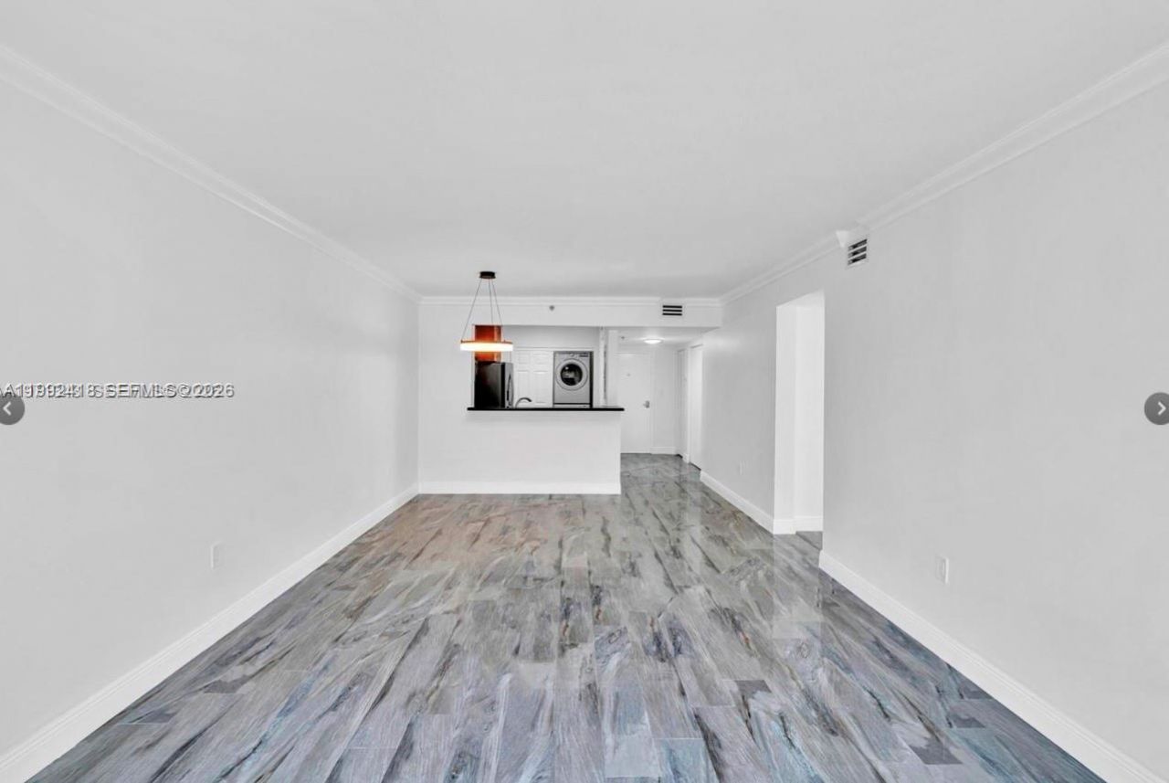 8900 Collins Ave , Unit 304, Surfside, FL 33154 Photo